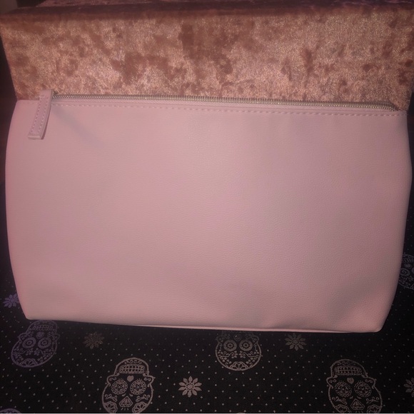 Disney Minnie Mouse pink cosmetic makeup bag - Picture 4 of 10